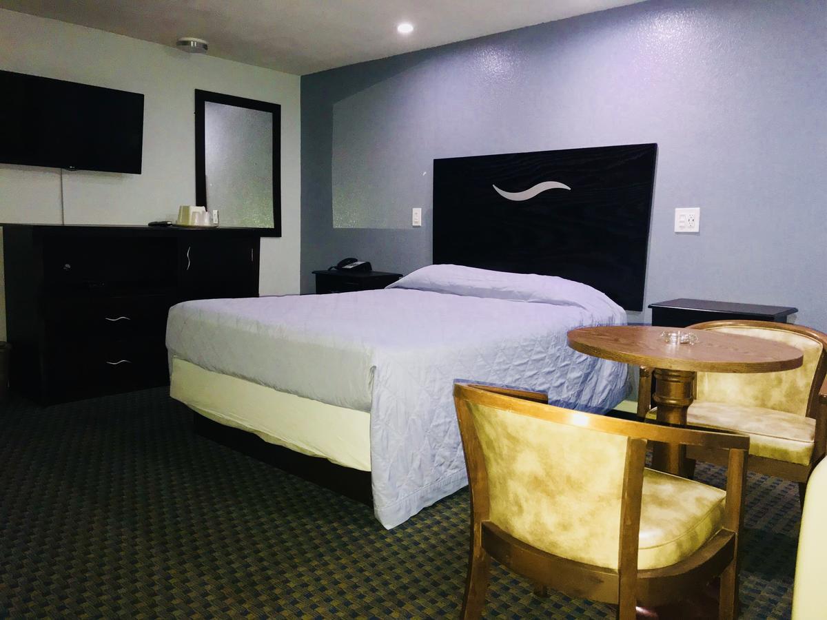 Chisholm'S Motor Inn Saugus Eksteriør bilde
